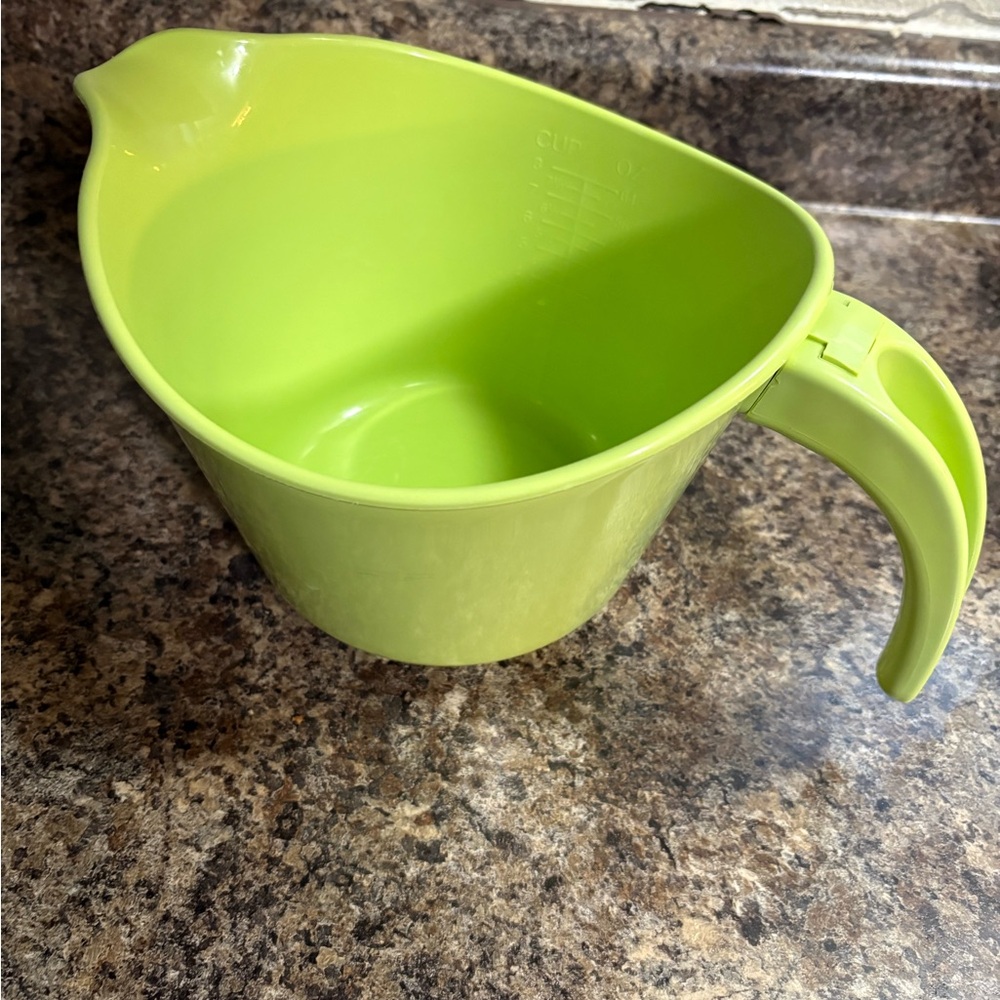 Green batter bowl measuring cup